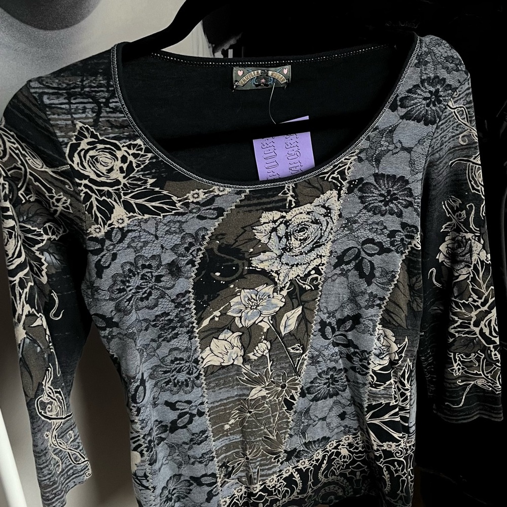 2000s y2k floral lace graphic long sleeve